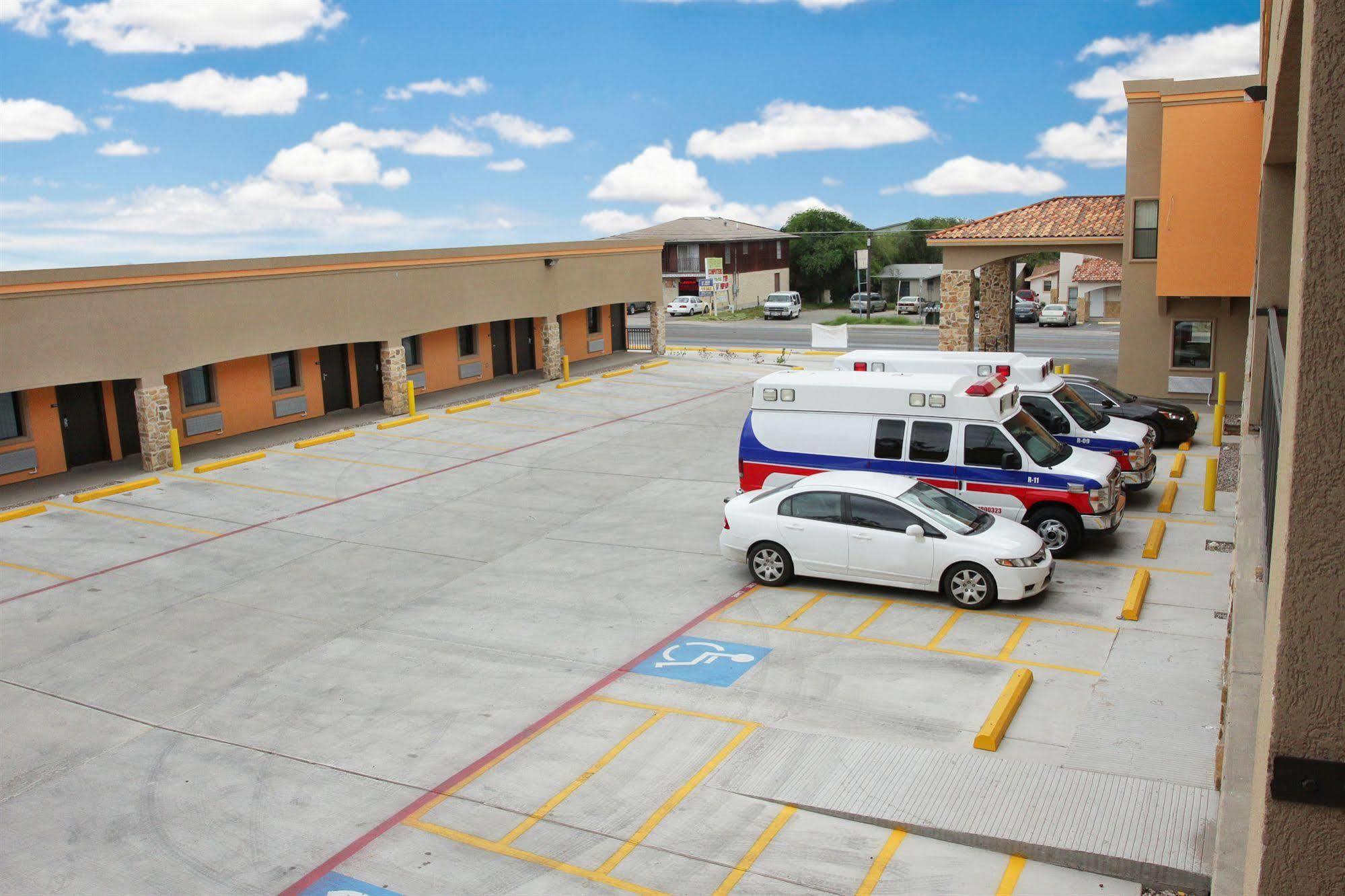 Maverick Inn Eagle Pass Εξωτερικό φωτογραφία